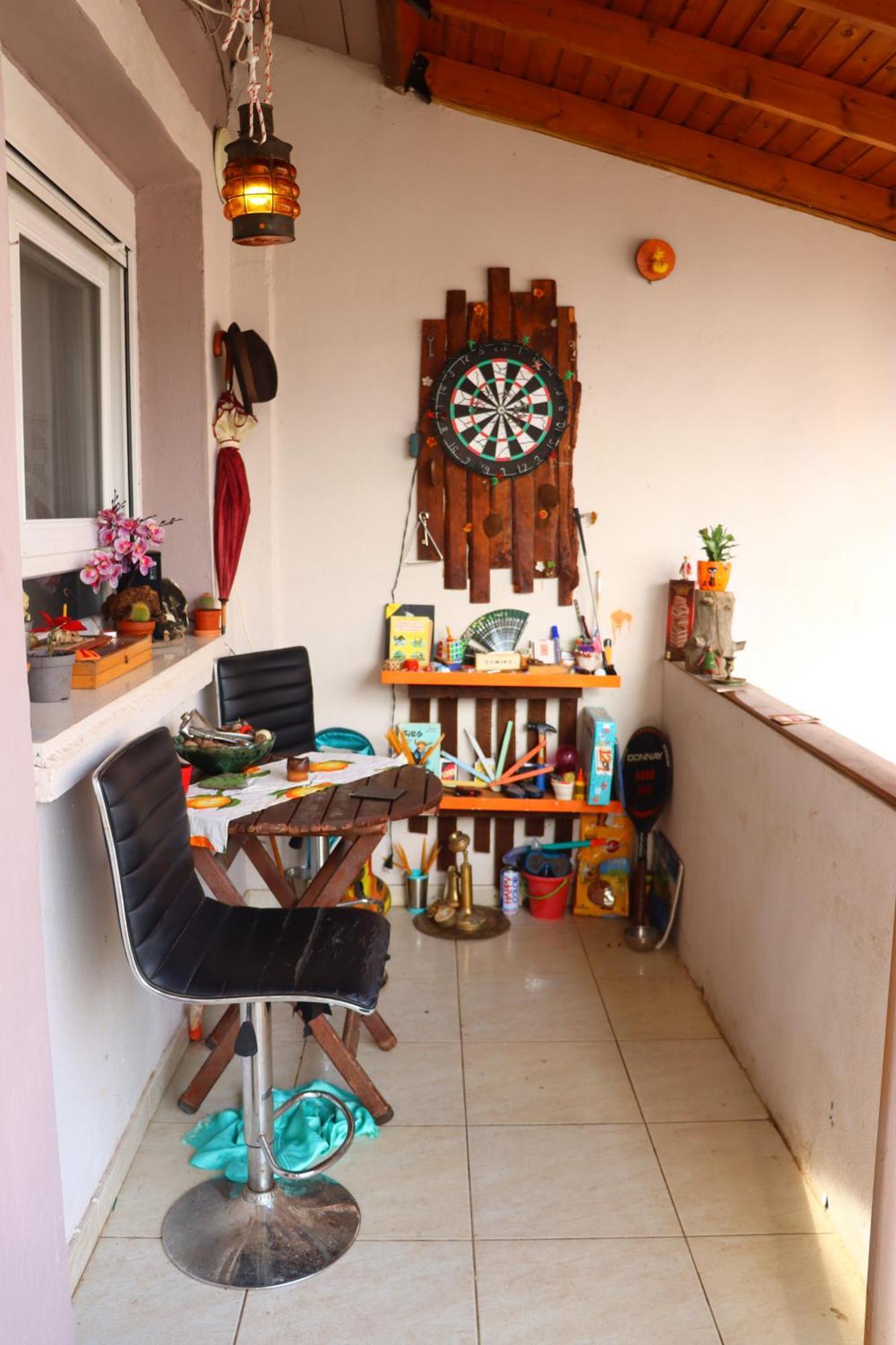 ευχάριστο σπίτι σε όμορφη γειτονια. Holiday home
